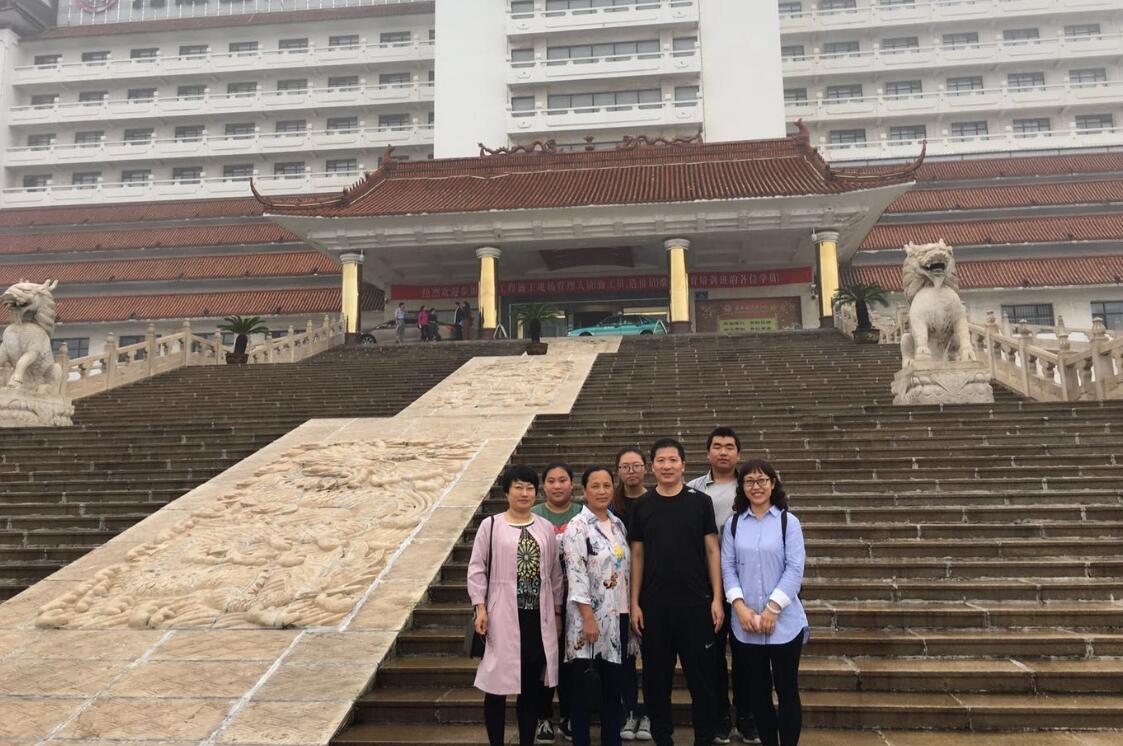 纺织服装系开展省教学指导方案开发工作调研（一）