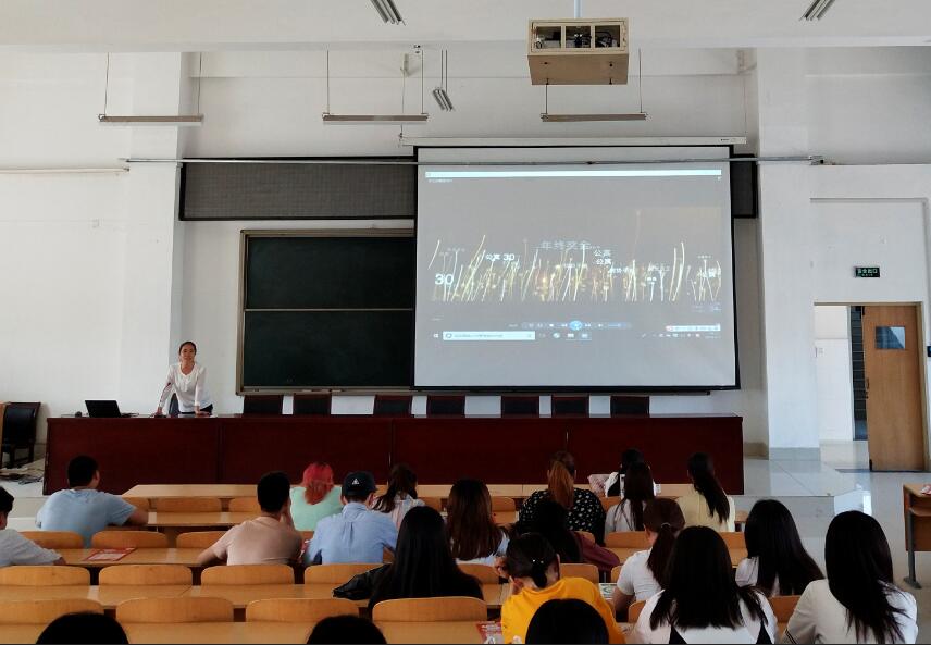 纺织服装工程系企业文化进校园系列报道（十）