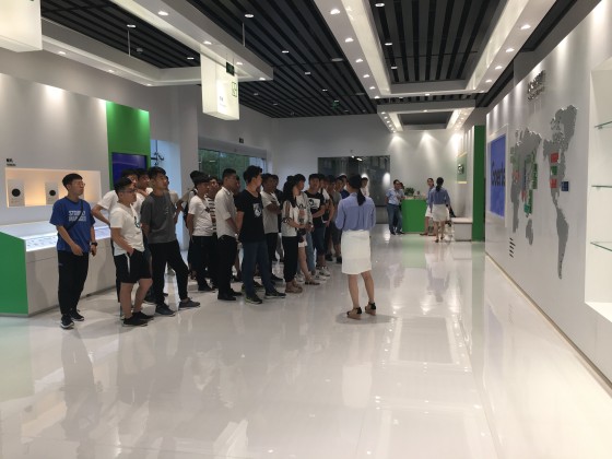 机电工程系“歌尔订单班”赴企业参观学习