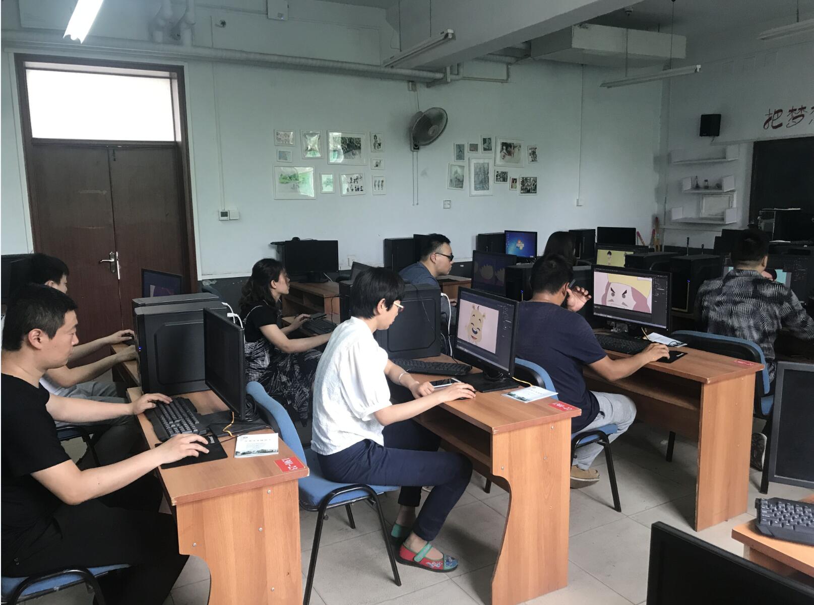 8040威尼斯艺术设计系动漫专业“世博华创”杯动漫创作大赛圆满落幕