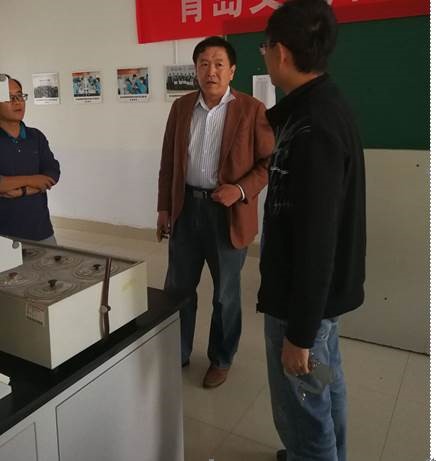 学院党委委员、副院长张玉惕莅临淄博市纺织染色工职业技能竞赛现场指导工作