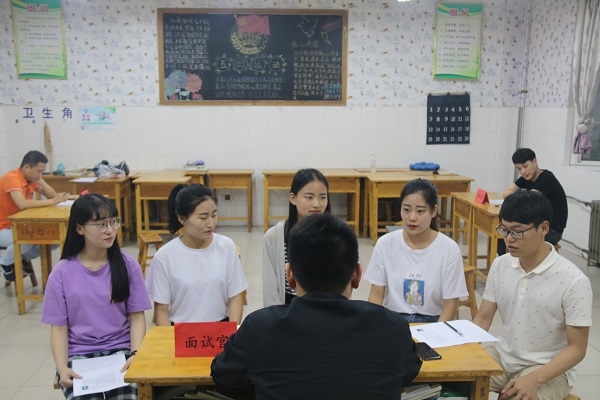 工商管理系“企业文化进校园活动”系列报道(二)