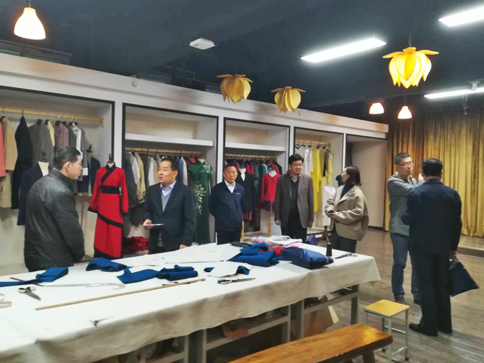 山东服装职业学院一行至我院交流教学管理工作经验