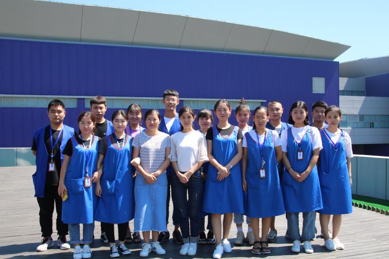 纺织服装工程系教师走访安莉芳（山东）服装有限公司