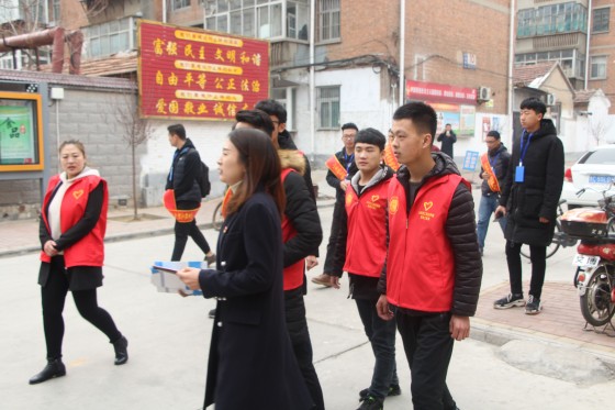 机电工程系党支部志愿者进社区普及安全用电知识