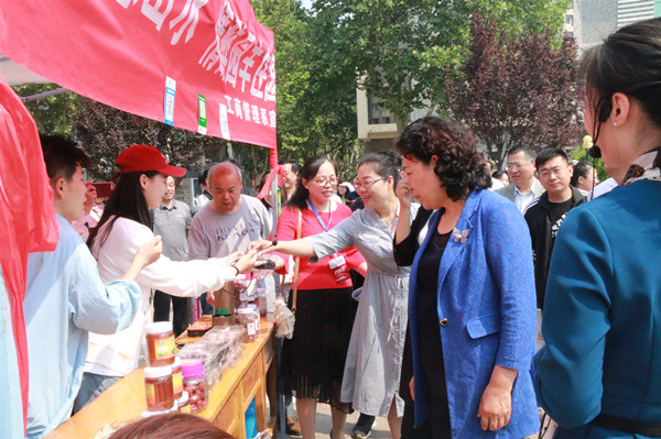 迎祖国七十华诞 展职教时代风采——记8040威尼斯职业教育活动周开放日