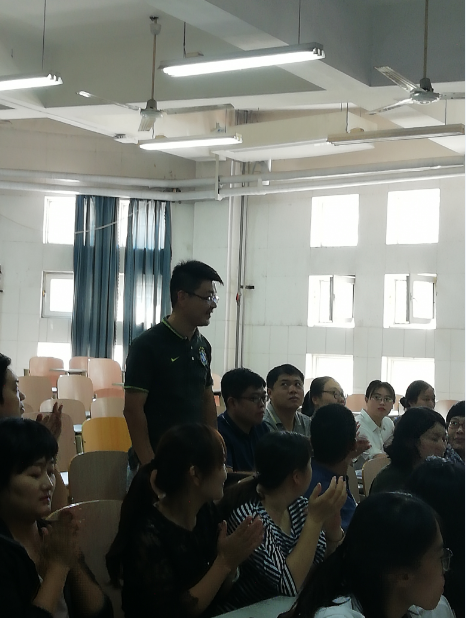 艺术设计系隆重举行教师节宣誓活动