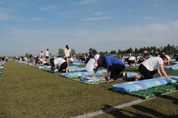 内务技能大比武,青春风采“叠”出来