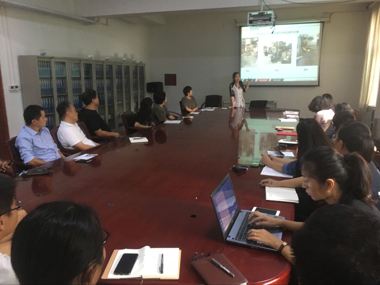 艺术设计系举办2018年国培、省培、专业实践汇报交流会