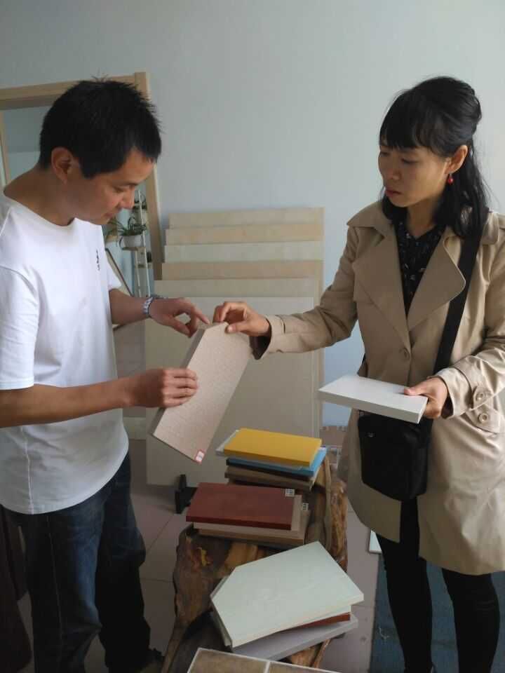 艺术设计系平面设计专业教师深入企业走访调研