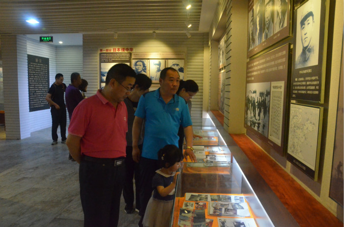 走进黑铁山,弘扬革命先烈精神——后勤党支部主题党日活动