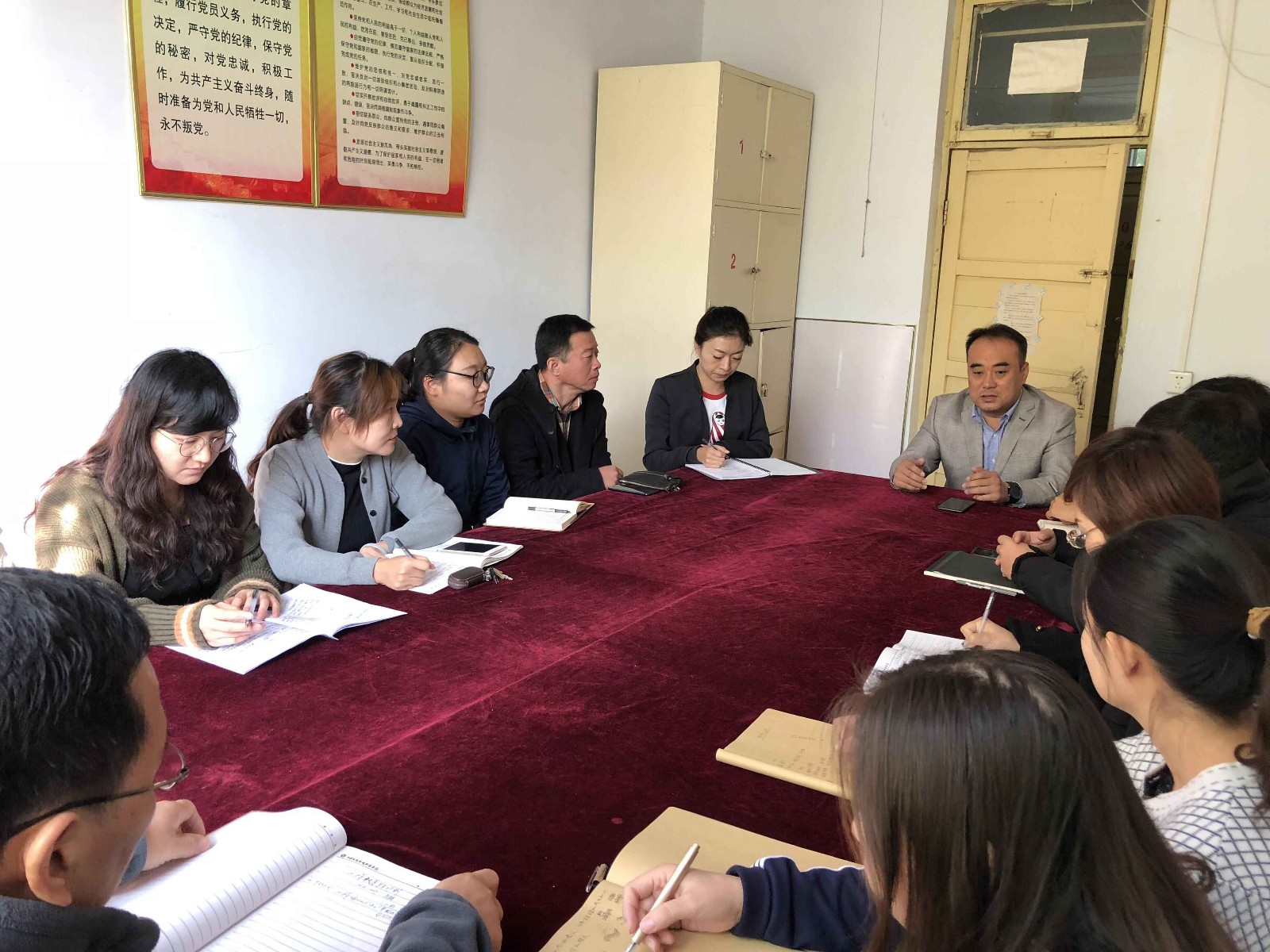 艺术设计系召开第三季教师直播发展讲堂教学沙龙(二)