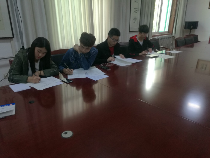 后勤处召开学生膳食监管委员会工作会议