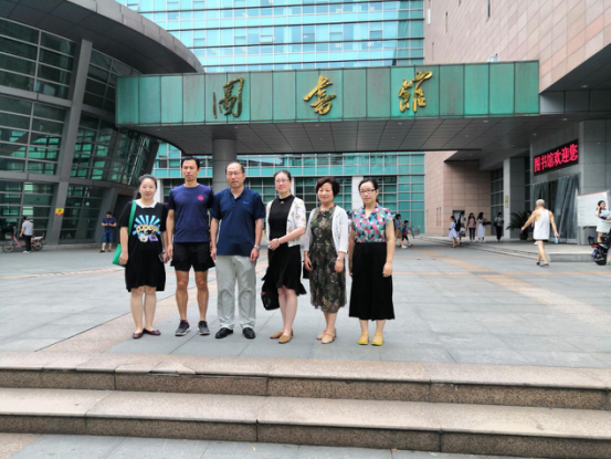 创新思维、开拓视野建设智慧型图书馆