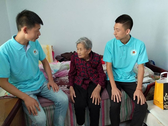 信息工程系中秋节志愿服务活动